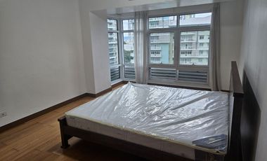 For Rent: 1 Bedroom Unit at One Serendra, Taguig City