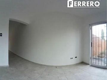 EXCELENTE DUPLEX EN MUÑIZ