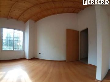 EXCELENTE DUPLEX EN MUÑIZ