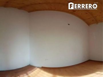 EXCELENTE DUPLEX EN MUÑIZ