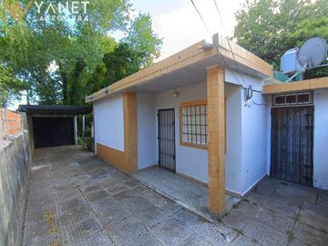 CHALET SEMI  INDEPENDIENTE AL FONDO