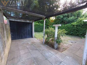 CHALET SEMI  INDEPENDIENTE AL FONDO