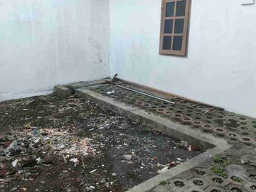 Rumah di Poros Jalan Cluster PBI Araya. Akses Jalan sangat lebar.