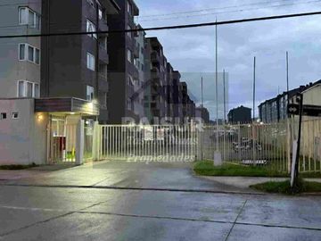 Vende Departamento Condominio La Paloma II con Estacionamiento y ascensor Puerto Montt.
