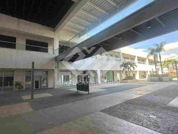 RENTA DE LOCALES EN PLAZA NOVUM JIUTEPEC