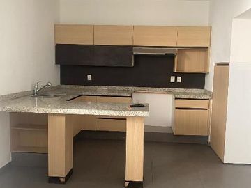 CASA EN VENTA EN MORELIA, FRACC. VISTAS ALTOZANO