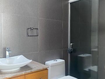 CASA EN VENTA EN MORELIA, FRACC. VISTAS ALTOZANO