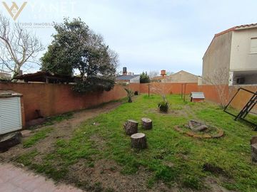 CHALET INDEPENDIENTE SOBRE AVENIDA