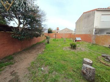 CHALET INDEPENDIENTE SOBRE AVENIDA