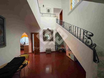 CASA EN VENTA ESTILO CALIFORNIANO EN RANCHO CORTES, CUERNAVACA