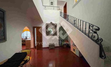 CASA EN VENTA ESTILO CALIFORNIANO EN RANCHO CORTES, CUERNAVACA