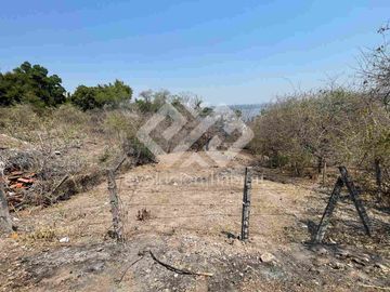 TERRENO EN VENTA EN TEQUESQUITENGO MORELOS