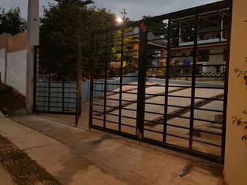 Preowned House and Lot with Pool in Silang Cavite -EGR