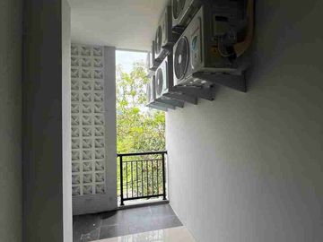 Rukost BaruKutisari Rooftop furnish