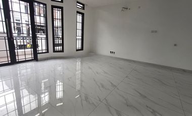 Dijual Rumah Mewah di Perumahan Green Andara Residence, Jl. Andara Raya – Depok
