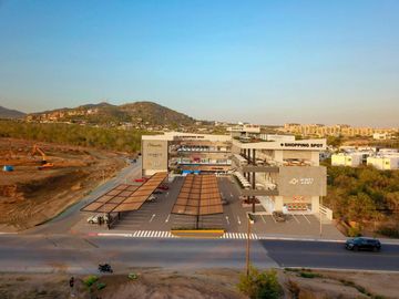 Locales disponibles en El Tezal: Alta Plusvalía en Preventa