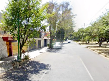 VENTA DE CASA EN COYOACAN, CD. DE MEX.