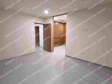 Se Vende Casa en Corregidora, con finos acabados