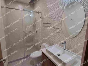 Se Vende Casa en Corregidora, con finos acabados