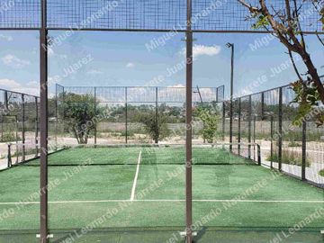 Se Vende Casa en Corregidora, con finos acabados