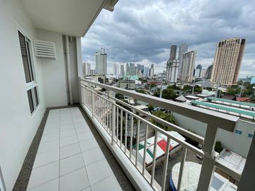 For Sale 2 Bedroom Korean Cut Lumiere Residences Near Shaw Blvd and Kapitolyo Pasig City