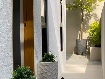 House & Lot For Sale in Greenwoods Village-MC