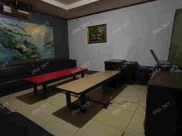 Ruko gandeng ex karaoke di jalan raya Kalimalang dekat mall dan toll bekasi barat