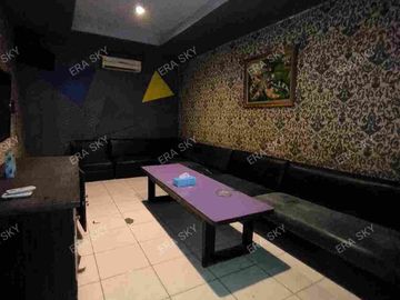Ruko gandeng ex karaoke di jalan raya Kalimalang dekat mall dan toll bekasi barat