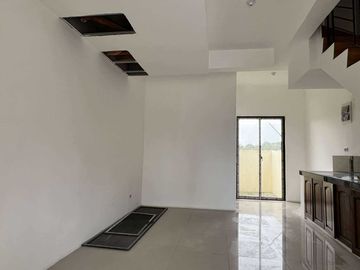 PRESELLING  2 Storey 3 BR Townhouse For Sale in Canumay West, Valenzuela City. KSA