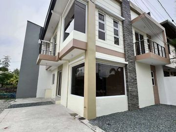 For Sale PRESELLING 2 Storey Single Attached House in Viente Reales, Valenzuela City. KSA