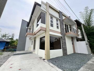 For Sale PRESELLING 2 Storey Single Attached House in Viente Reales, Valenzuela City. KSA