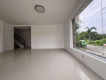 For Sale PRESELLING 2 Storey Single Attached House in Viente Reales, Valenzuela City. KSA