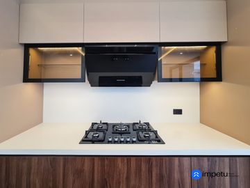 En venta casa de Lujo en Zarzas 2 cerca de la Laguna de la Daniel Alvarez y a pocos minutos del centro de Loja