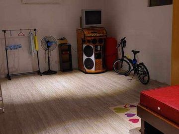 Preowned House and Lot  in Bloomfield Tagayatay -EGR