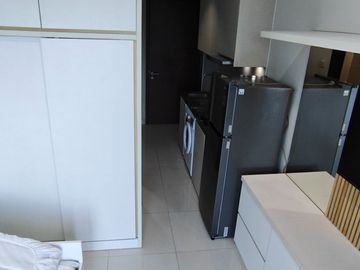 Apartemen Puri Mansion Disewakan Tipe Studio Favorit 21 m2 Kondisi Furnish Interior Estetik Senada Harga Termurah 24 Juta/Tahun