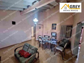 TERRENO CON CASA A REFACCIONAR O DEMOLER. EXCELENTE UBICACIÓN ALLEN CENTRO. SE ESCUCHAN OFERTAR AL CONTADO.