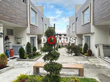 Casa por estrenar, sector calle Procel, El Condado, 3 Dorm. Cada Uno con Su Baño