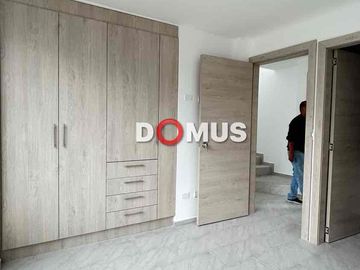 Casa por estrenar, sector calle Procel, El Condado, 3 Dorm. Cada Uno con Su Baño