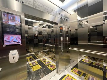 Sewa Kantor 136 m2 di SOHO Capital Central Park Jakbar, Kondisi Fitted