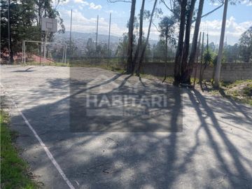 En Venta Terreno, Urbanización San Andrés cerca Portal Shopping, Quito Ecuador