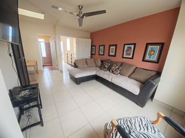 Apartment for sale in Rosarito, like new. Enjoy Rosarito Beach.