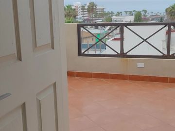 Apartment for sale in Rosarito, like new. Enjoy Rosarito Beach.