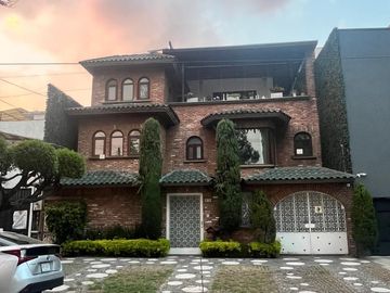 Venta  bonita  casa  en REMATE  bancario en Narvarte poniente