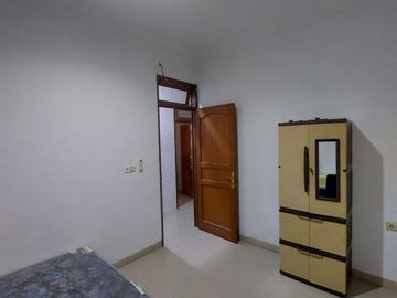 KOST KOS KOSAN Kelapa Nias Kelapa Gading dekat Mall Kelapa Gading Kamar Besar WC Luar