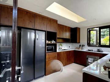 Rumah Sanur Bali dekat Pantai Padang Galak