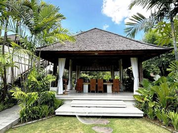 Rumah Sanur Bali dekat Pantai Padang Galak
