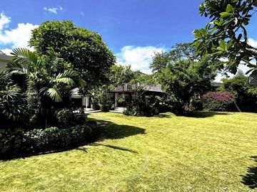 Rumah Sanur Bali dekat Pantai Padang Galak
