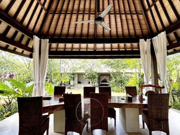 Rumah Sanur Bali dekat Pantai Padang Galak