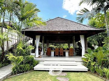 Rumah Sanur Bali dekat Pantai Padang Galak