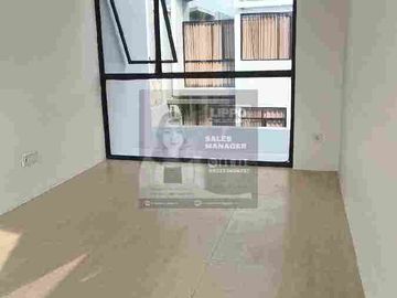 DI SEWAKAN RUMAH CENDANA SPARK LIPPO CIKARANG !